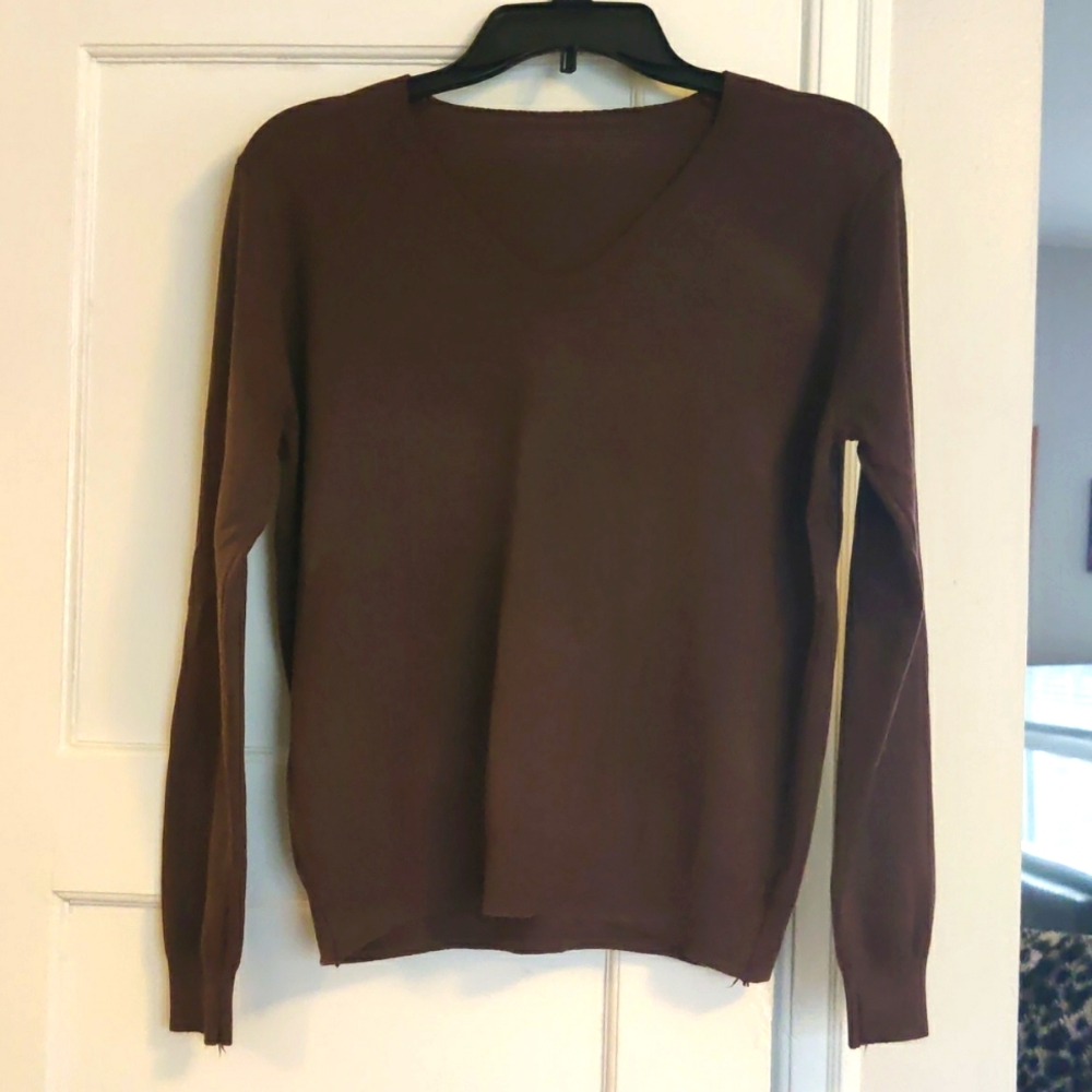 NEW!!¡ Casual Knit Sweater. Lightweight.